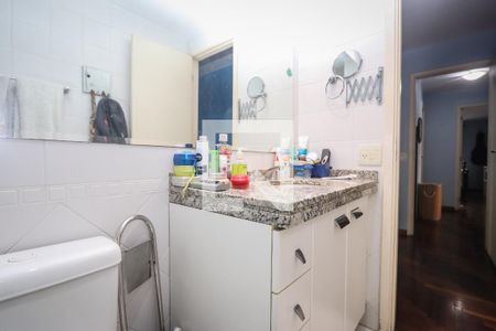 Apartamento à venda com 142m², 4 quartos e 3 vagasBanheiro 3