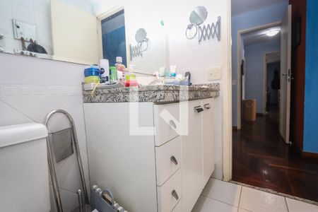 Apartamento à venda com 142m², 4 quartos e 3 vagasBanheiro 3