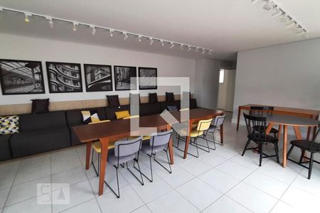 Apartamento para alugar com 37m², 1 quarto e sem vagaÁrea comum - Salão de festas