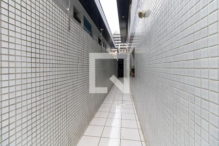 Casa à venda com 149m², 3 quartos e 2 vagas Casa à venda com 149m², 3 quartos e 2 vagasCorredor Lateral