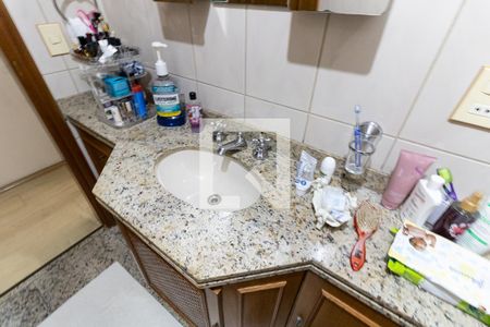 Casa à venda com 149m², 3 quartos e 2 vagas Casa à venda com 149m², 3 quartos e 2 vagasBanheiro da Suíte 1