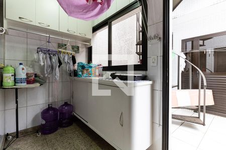 Casa à venda com 149m², 3 quartos e 2 vagas Casa à venda com 149m², 3 quartos e 2 vagasLavanderia