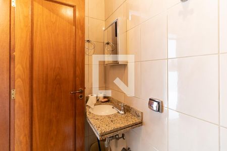 Casa à venda com 149m², 3 quartos e 2 vagas Casa à venda com 149m², 3 quartos e 2 vagasBanheiro da Edícula