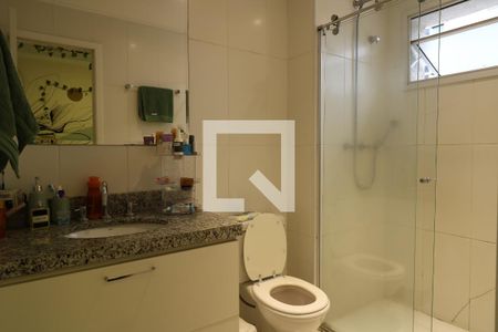Apartamento à venda com 201m², 3 quartos e 3 vagasBanheiro da Suíte 1