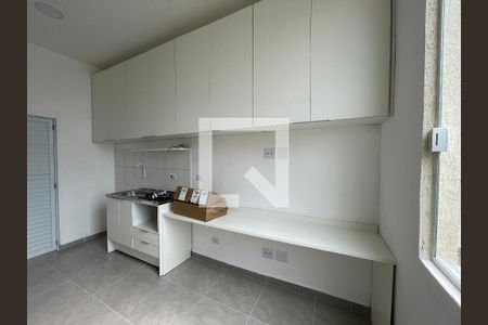 Kitnet de casa para alugar com 1 quarto, 24m² em Vila Butantã, São Paulo