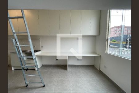 Kitnet de casa para alugar com 1 quarto, 24m² em Vila Butantã, São Paulo
