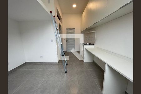 Kitnet de casa para alugar com 1 quarto, 24m² em Vila Butantã, São Paulo