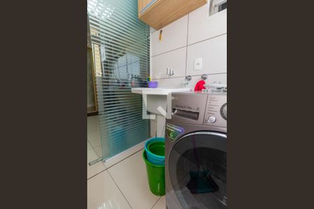 Apartamento à venda com 63m², 3 quartos e 1 vagaÁrea de Serviço