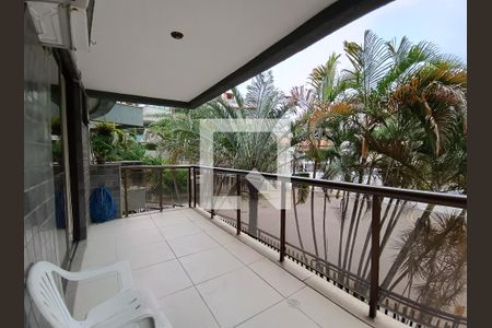 Apartamento à venda com 168m², 4 quartos e 2 vagas Apartamento à venda com 168m², 4 quartos e 2 vagasVaranda da Suíte