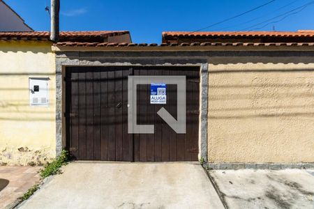 Casa para alugar com 80m², 2 quartos e 3 vagas Casa para alugar com 80m², 2 quartos e 3 vagasFachada