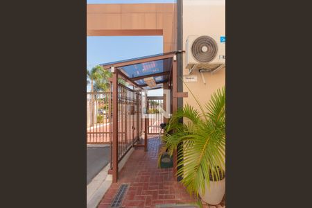 Apartamento à venda com 47m², 2 quartos e 1 vaga Apartamento à venda com 47m², 2 quartos e 1 vagaFachada e portaria