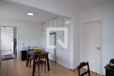 Apartamento à venda com 186m², 3 quartos e 2 vagasCozinha 