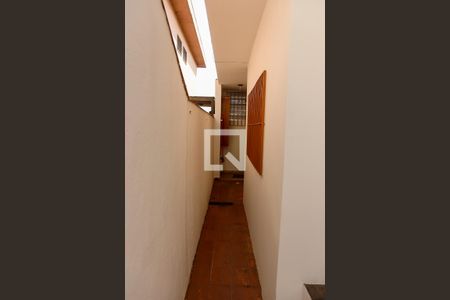 Casa para alugar com 140m², 3 quartos e 2 vagasCorredor