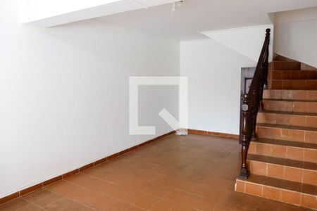sala de casa para alugar com 3 quartos, 140m² em Santo Antônio, Osasco