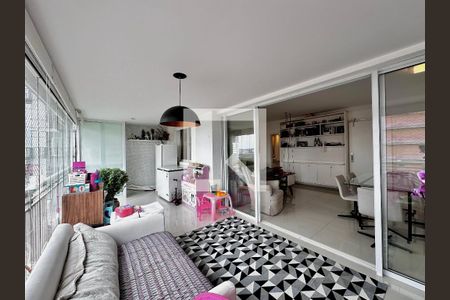 Apartamento à venda com 134m², 3 quartos e 2 vagasVaranda Sala