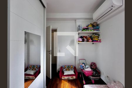 Apartamento à venda com 134m², 3 quartos e 2 vagasSuíte 2