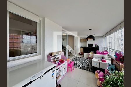 Apartamento à venda com 134m², 3 quartos e 2 vagasVaranda Sala