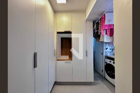 Apartamento à venda com 134m², 3 quartos e 2 vagasÁrea de Serviço