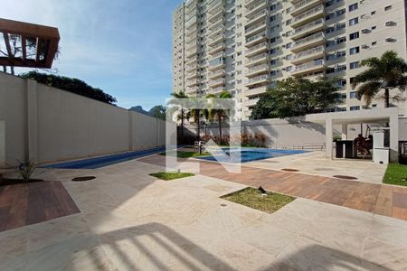 Apartamento à venda com 37m², 1 quarto e 1 vaga Apartamento à venda com 37m², 1 quarto e 1 vagaÁrea comum - Piscina