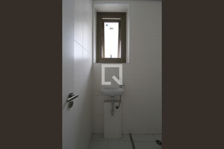 Apartamento à venda com 358m², 4 quartos e 4 vagasBanheiro de Serviço