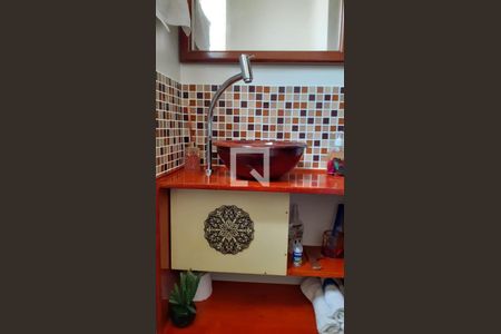 Casa à venda com 150m², 3 quartos e 1 vagaBanheiro