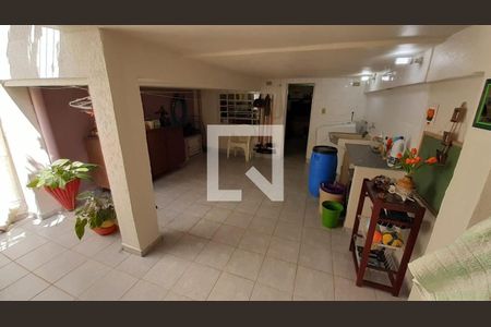 Casa à venda com 150m², 3 quartos e 1 vagaLavanderia