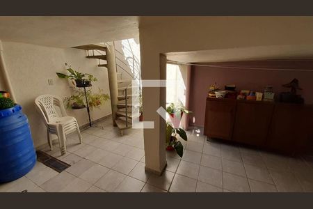 Casa à venda com 150m², 3 quartos e 1 vagaSala