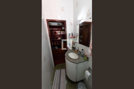 Casa à venda com 150m², 3 quartos e 1 vagaBanheiro