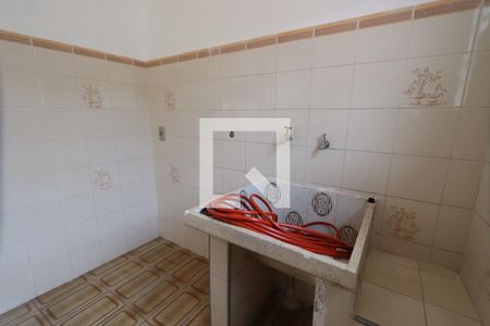 Casa à venda com 240m², 5 quartos e 2 vagasLavanderia