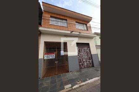 Casa à venda com 240m², 5 quartos e 2 vagasFachada