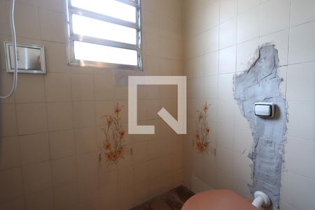 Casa à venda com 240m², 5 quartos e 2 vagasBanheiro de cima