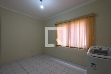 Casa à venda com 240m², 5 quartos e 2 vagasQuarto 4