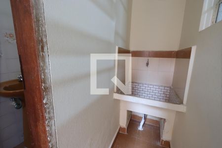 Casa à venda com 240m², 5 quartos e 2 vagasBanheiro de serviço