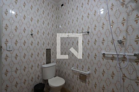 Casa à venda com 240m², 5 quartos e 2 vagasBanheiro de baixo