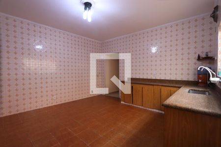 Casa à venda com 240m², 5 quartos e 2 vagasCozinha