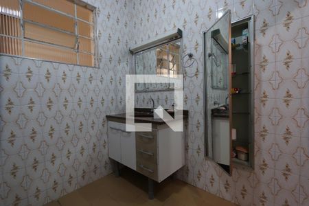 Casa à venda com 240m², 5 quartos e 2 vagasBanheiro de baixo