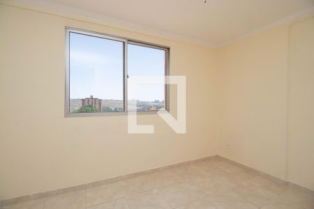 Quarto 1 de apartamento para alugar com 3 quartos, 60m² em Samambaia Norte, Brasília
