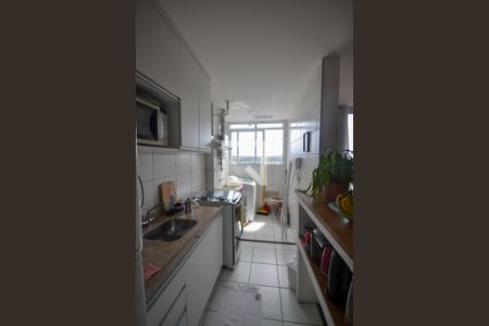 Cozinha e Área de Serviço de apartamento para alugar com 2 quartos, 53m² em Da Viga, Nova Iguaçu