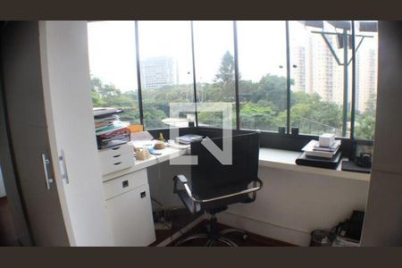 Foto 13 de apartamento à venda com 3 quartos, 210m² em Vila Suzana, São Paulo