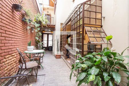 Casa para alugar com 220m², 3 quartos e 2 vagas Casa para alugar com 220m², 3 quartos e 2 vagasQuintal