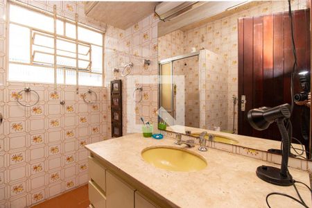 Casa para alugar com 220m², 3 quartos e 2 vagas Casa para alugar com 220m², 3 quartos e 2 vagasBanheiro