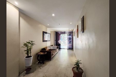 Apartamento à venda com 60m², 1 quarto e 1 vaga Apartamento à venda com 60m², 1 quarto e 1 vagaFachada e portaria