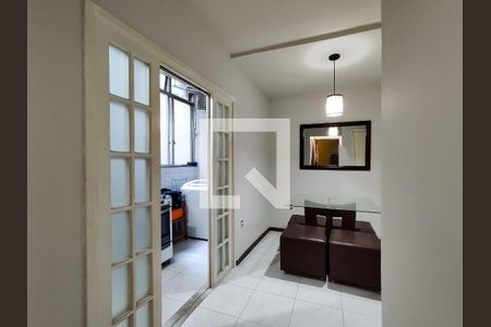 Apartamento à venda com 60m², 1 quarto e 1 vaga Apartamento à venda com 60m², 1 quarto e 1 vagaSala de Jantar