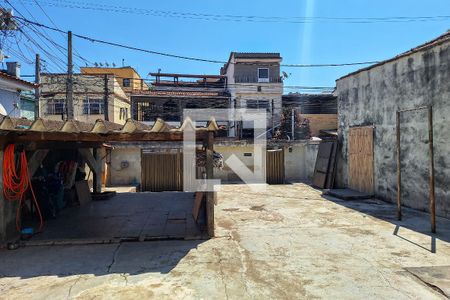 Casa de condomínio para alugar com 150m², 4 quartos e 2 vagas Casa de condomínio para alugar com 150m², 4 quartos e 2 vagasQuintal