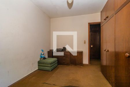 Casa à venda com 480m², 4 quartos e 3 vagas Casa à venda com 480m², 4 quartos e 3 vagasQuarto 2