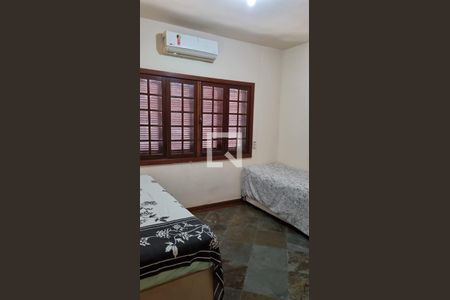 Casa de condomínio à venda com 391m², 6 quartos e 6 vagas Casa de condomínio à venda com 391m², 6 quartos e 6 vagasQuarto