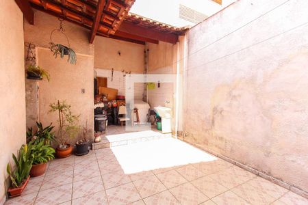 Casa à venda com 86m², 2 quartos e 1 vaga Casa à venda com 86m², 2 quartos e 1 vagaÁrea de Serviço