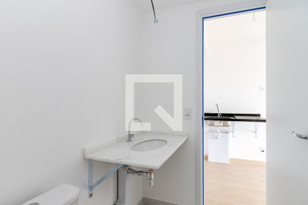 Banheiro de kitnet/studio para alugar com 1 quarto, 27m² em Santo Amaro, São Paulo