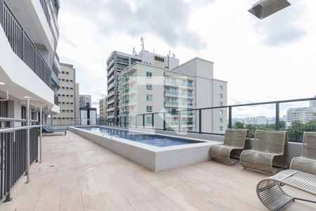 Studio para alugar com 27m², 1 quarto e sem vaga Studio para alugar com 27m², 1 quarto e sem vagaPiscina