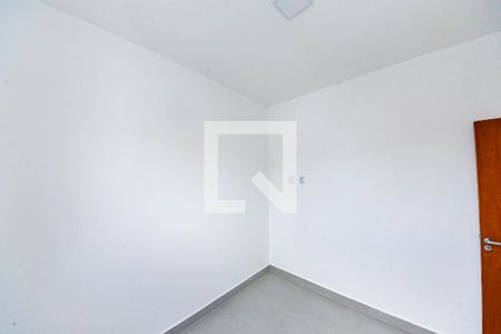 Quarto 1 de apartamento para alugar com 2 quartos, 40m² em Vila Ivg, São Paulo